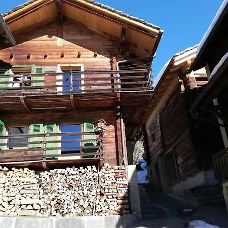 3 à Sarreyer, Proche Verbier * Sarreyer